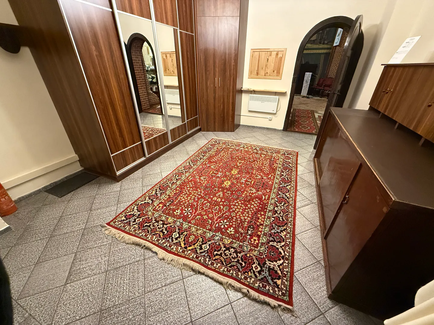 Nowa szafa na szaty liturgiczne i nowy design naszej zakrystii - 20 października 2025 r.